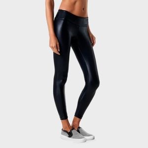 Koral Lustrous Leggings in Black, Size L